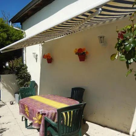 Chez Corinne Bed & Breakfast