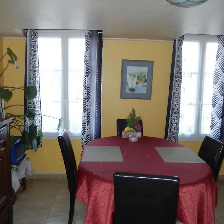 Chez Corinne 3* La Roche-Chalais
