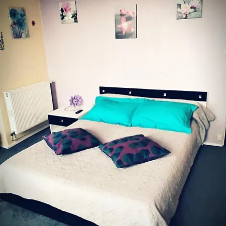 Chez Corinne Bed & Breakfast 3*