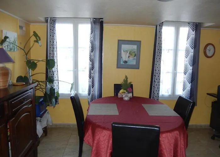 Chez Corinne 3* La Roche-Chalais